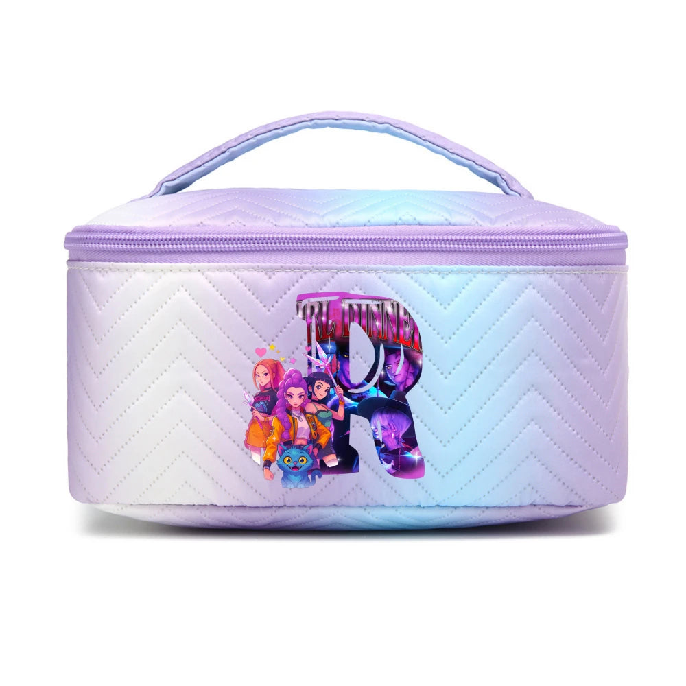 Trousse de Voyage Huntrix – Lettre Personnalisée A à Z 18 Trousse de Voyage Huntrix – Lettre R