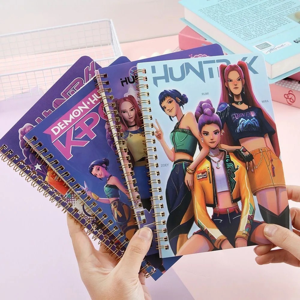 Lot de 4 Cahiers à Spirales Huntrix – K-Pop Demon Hunters 4 Lot de 4 cahiers à spirales Huntrix K-Pop Demon Hunters